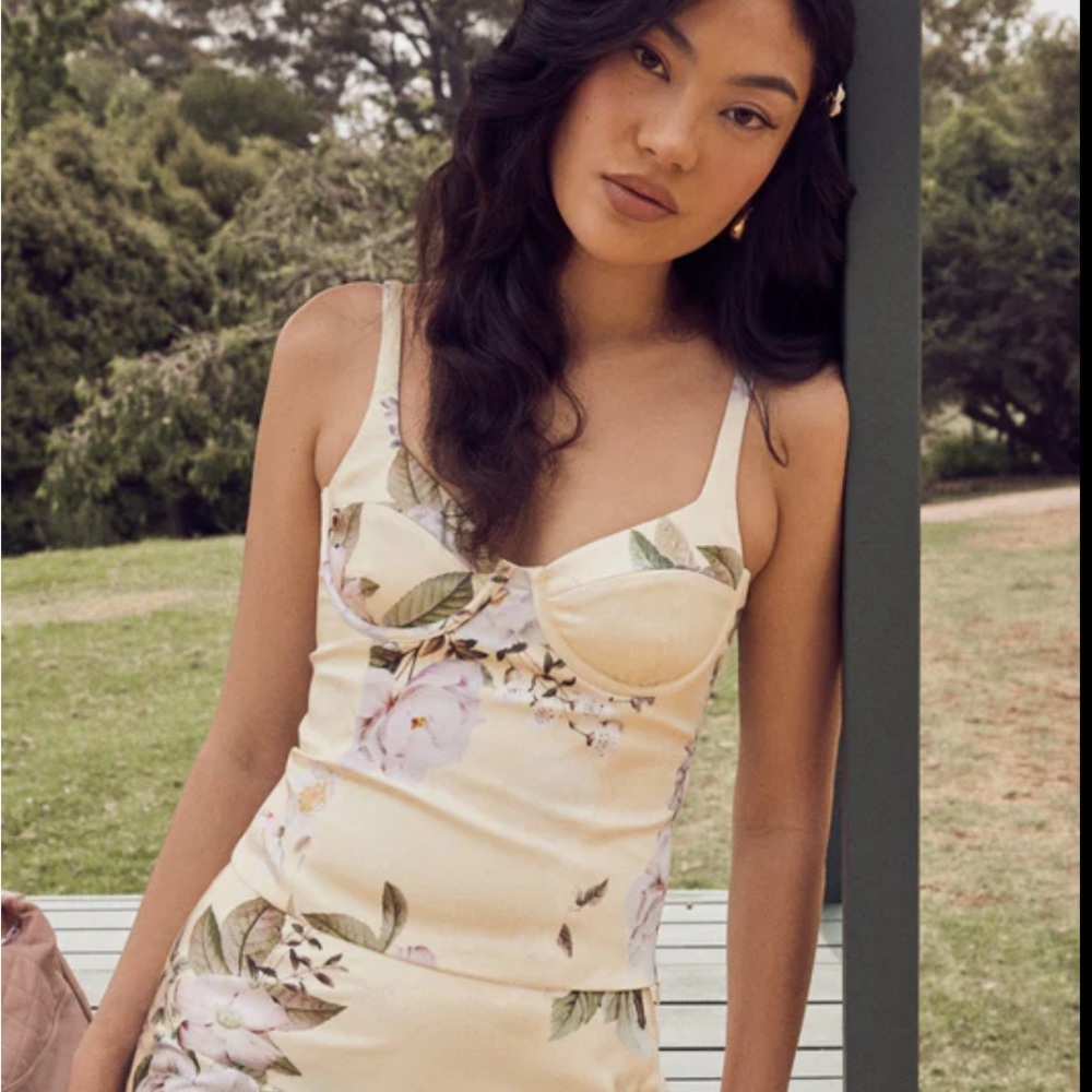 Meshki Karley Lemon Floral Satin Set